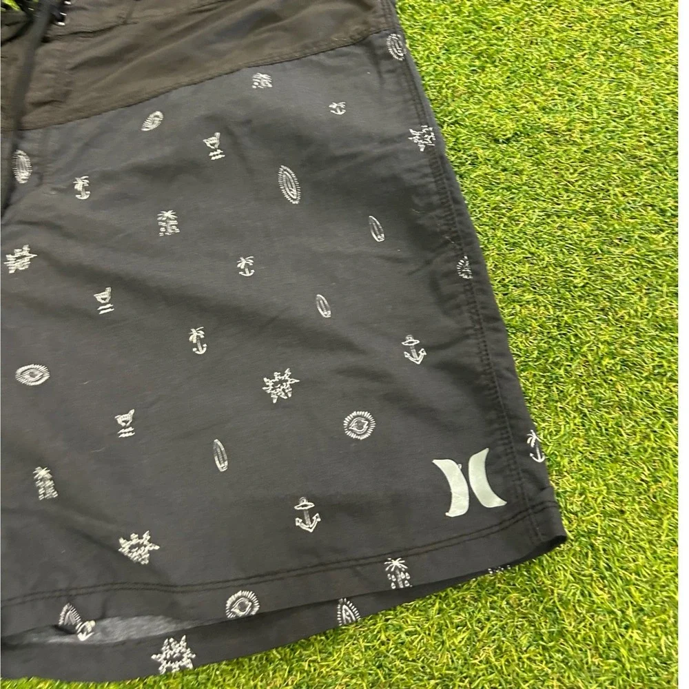 Hurley Phantom Board Shorts Mens 38 Black Charcoal Tropical Anchor Print Swim